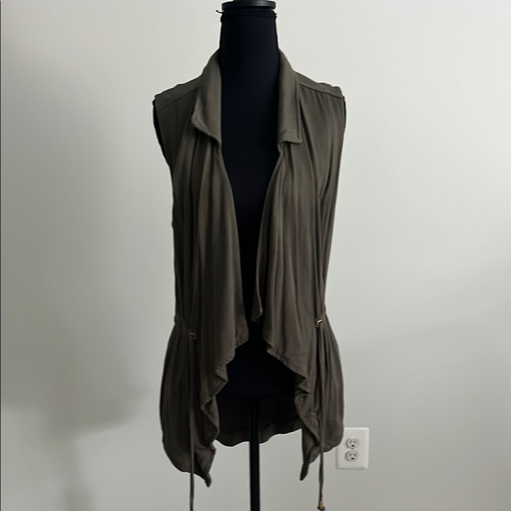 Altar’d State Olive Open-Front Draped Sleeveless Tunic Vest